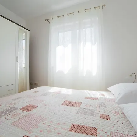 Apartman With Parking Space Seget Vranjica, Trogir - 23461 Seget Vranjica