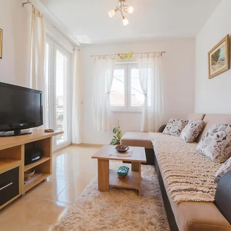 With Parking Space Seget Vranjica, Trogir - 23461 Apartman Seget Vranjica